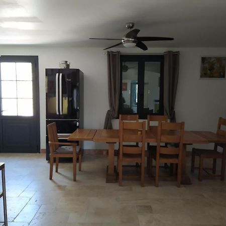 Grand Appartement En Face Du Village Moustiers-Sainte-Marie Esterno foto